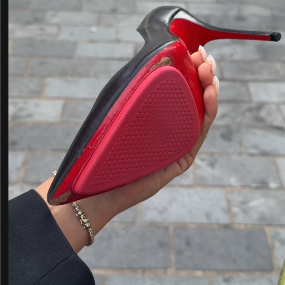 Christian Louboutin So Kate 120